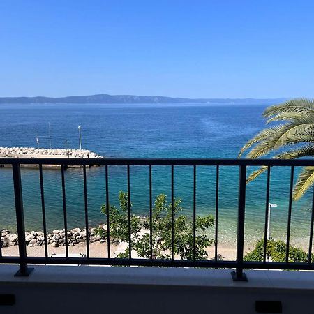 Beachfront Comfort Apartments Sinajko Подгора Екстер'єр фото