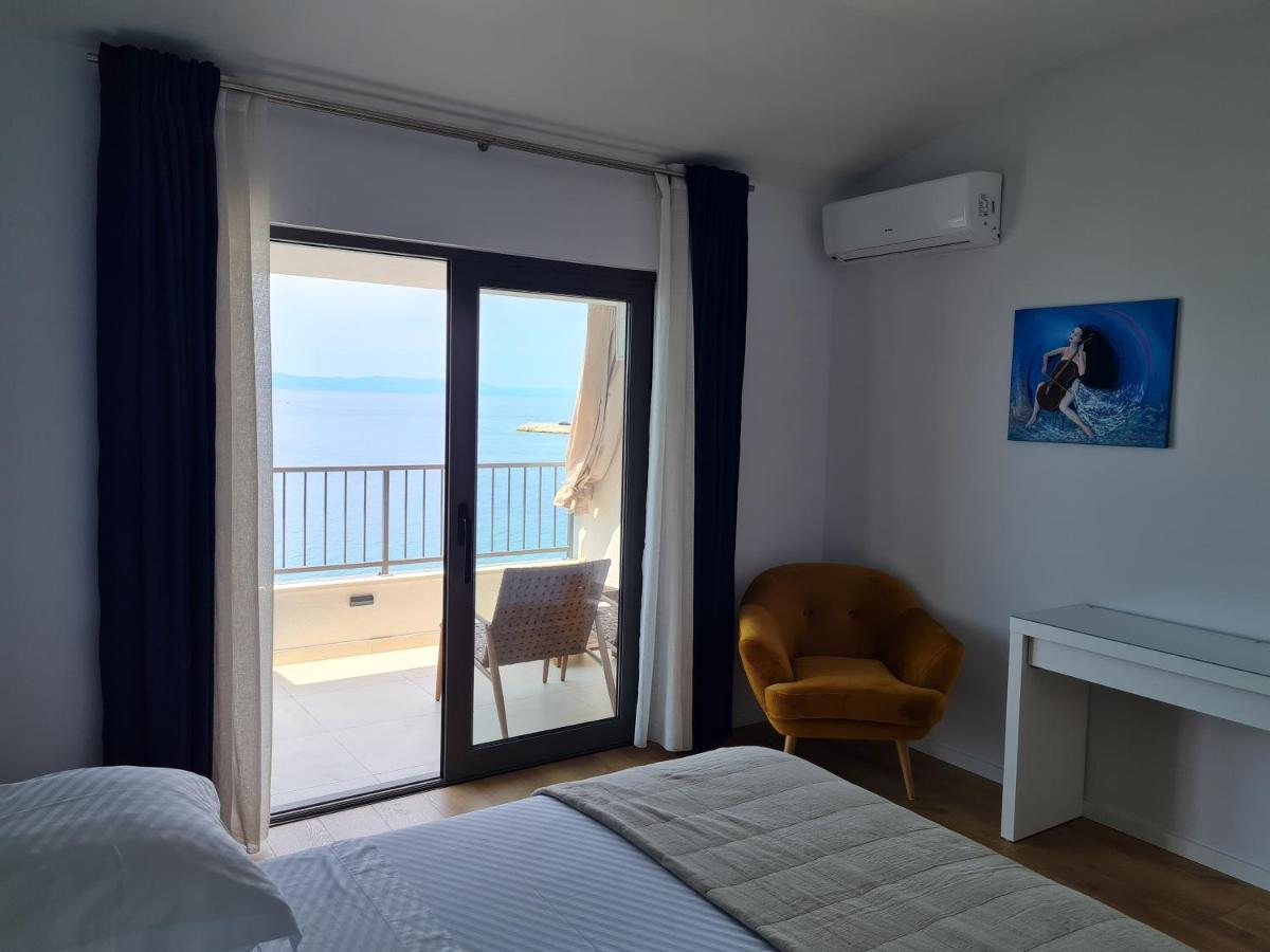 Beachfront Comfort Apartments Sinajko Подгора Екстер'єр фото