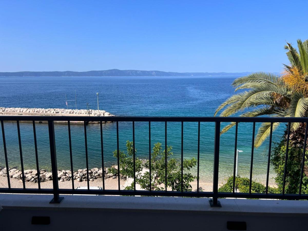 Beachfront Comfort Apartments Sinajko Подгора Екстер'єр фото