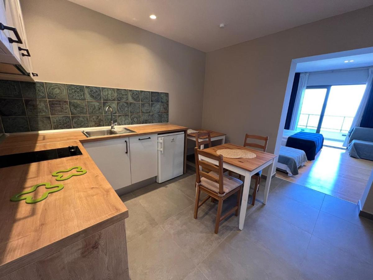 Beachfront Comfort Apartments Sinajko Подгора Екстер'єр фото