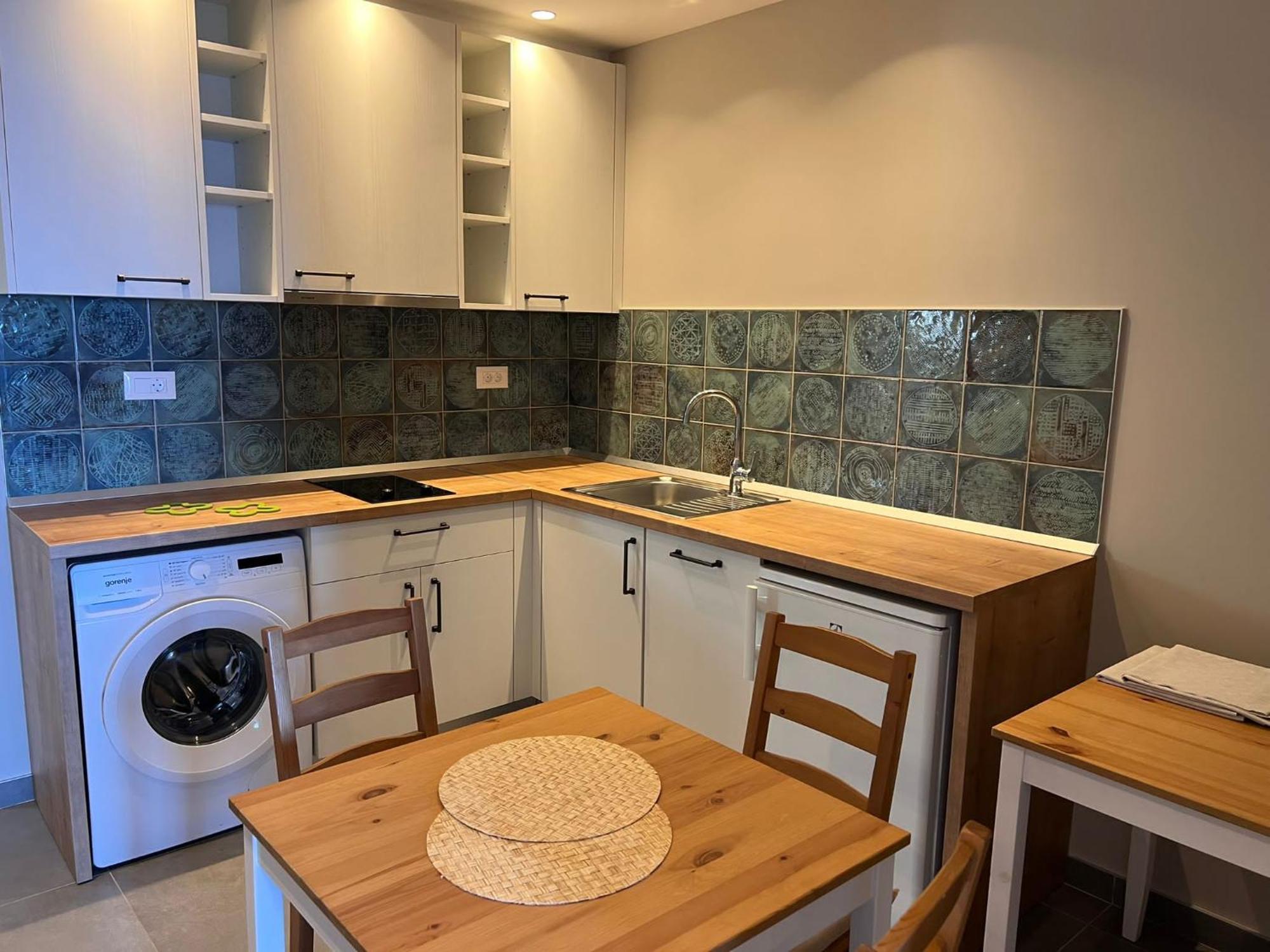 Beachfront Comfort Apartments Sinajko Подгора Екстер'єр фото