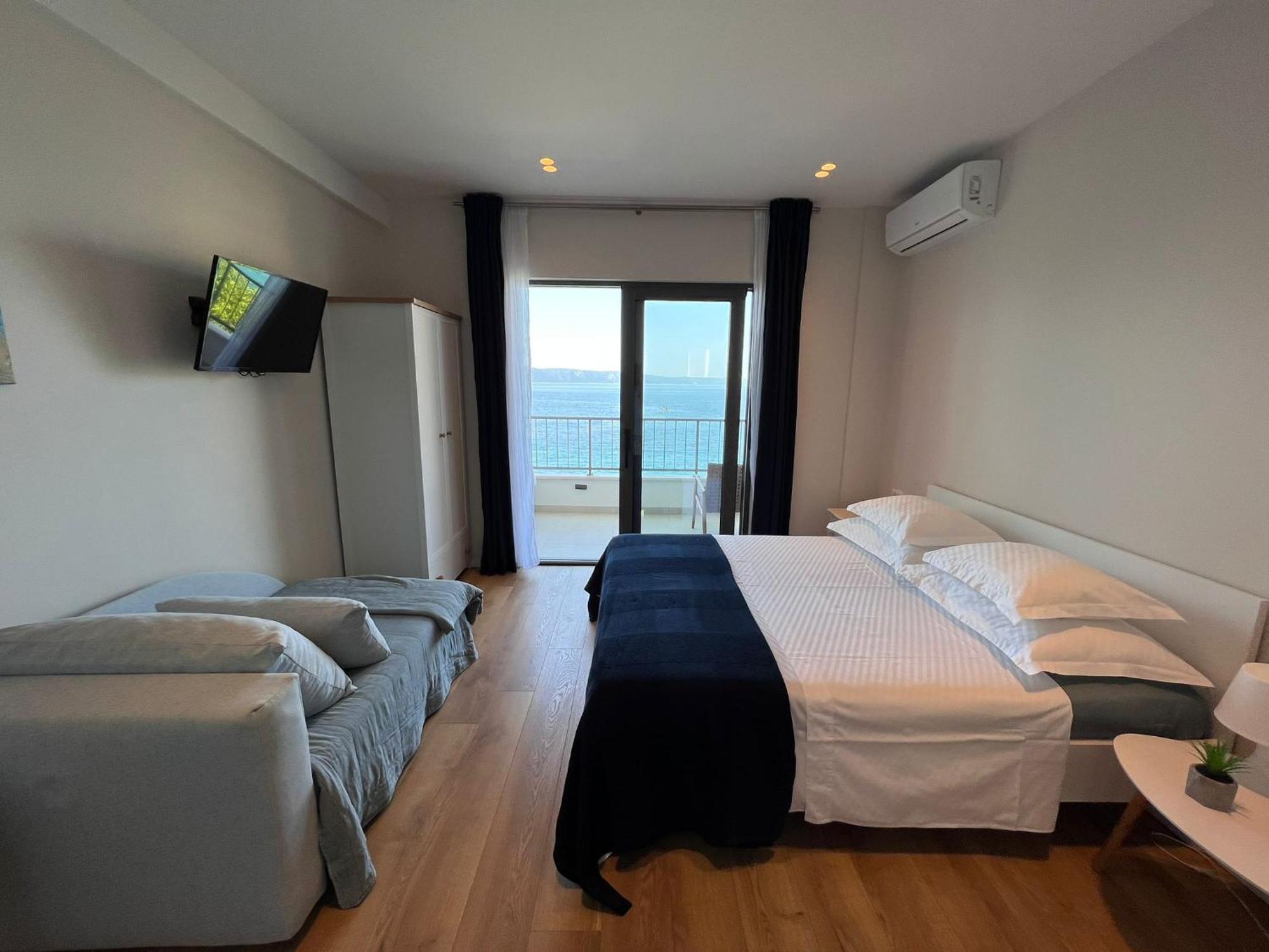 Beachfront Comfort Apartments Sinajko Подгора Екстер'єр фото