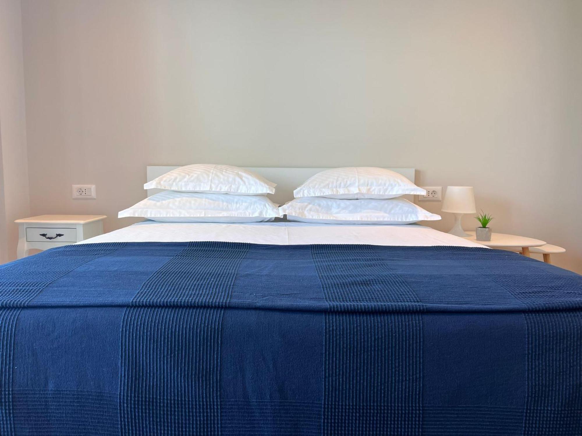 Beachfront Comfort Apartments Sinajko Подгора Екстер'єр фото