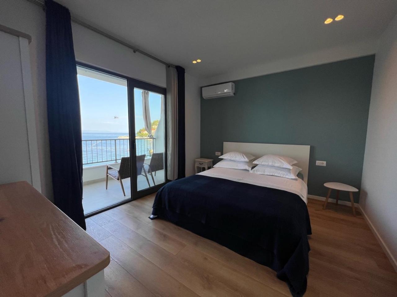 Beachfront Comfort Apartments Sinajko Подгора Екстер'єр фото